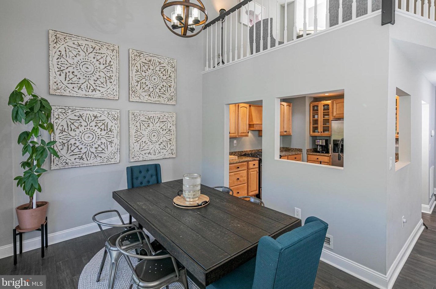 2 Heritage Ct, Trenton NJ 08628-3603 exterior