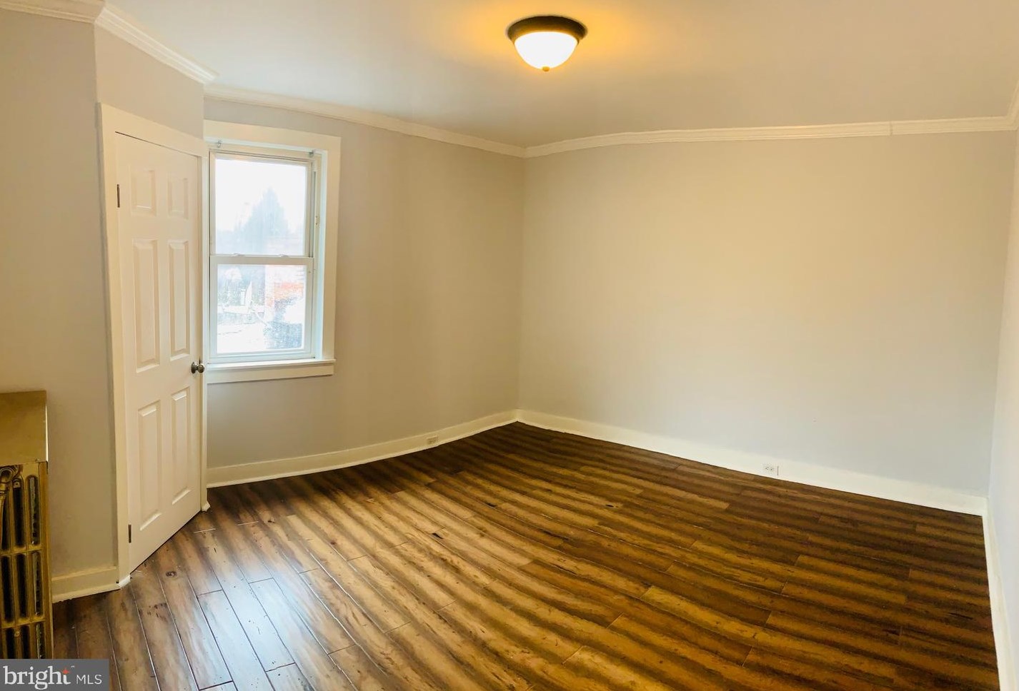 569 Brunswick Ave, Trenton NJ  08638-4237 exterior