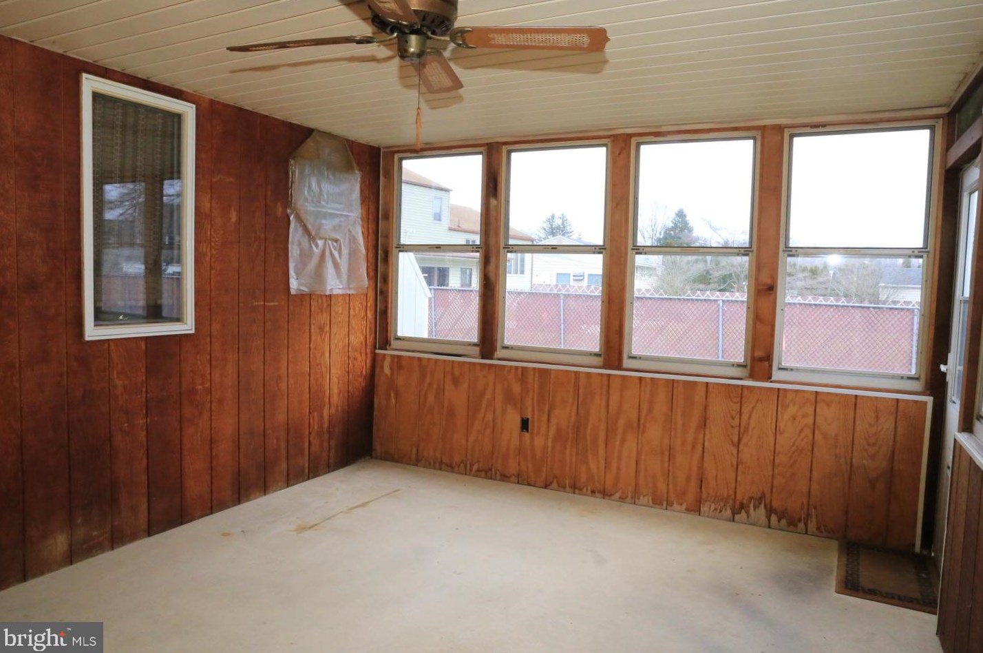 20 Apollo Dr, Trenton NJ  08620-1004 exterior