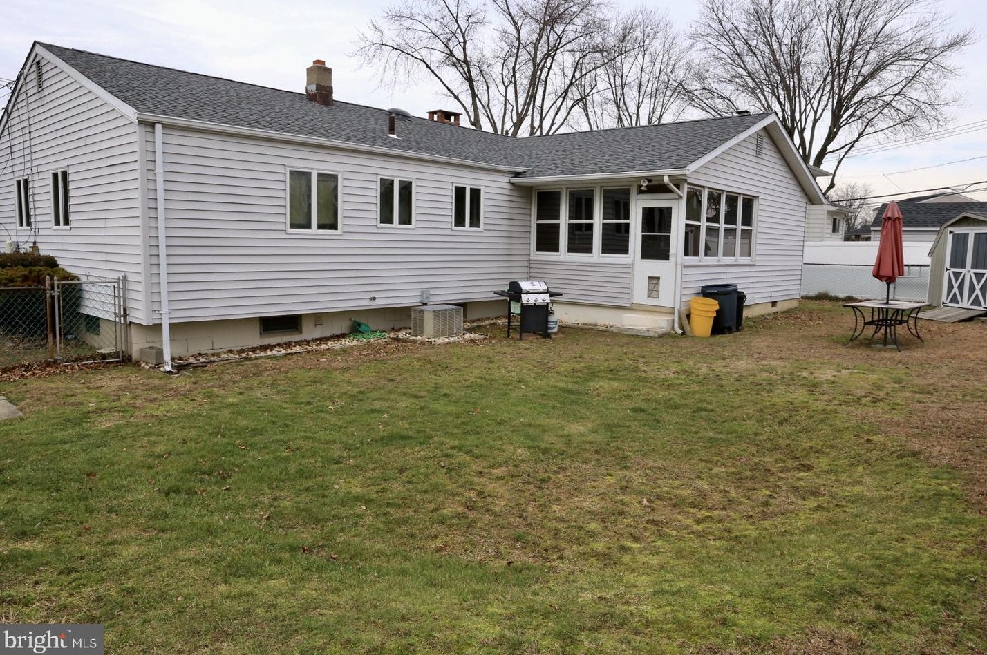 20 Apollo Dr, Trenton NJ  08620-1004 exterior