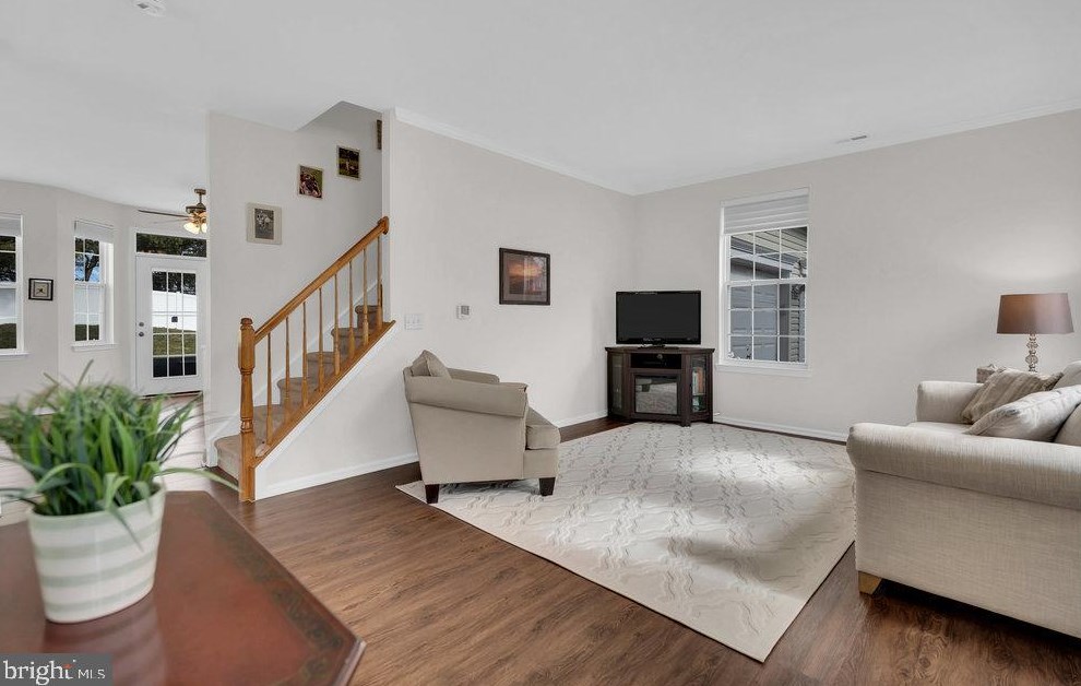 14 Bristol Way, East Windsor NJ  08520-2949 exterior