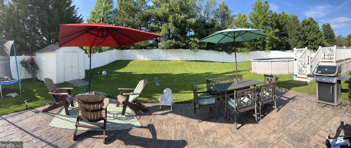 14 Bristol Way, East Windsor NJ  08520-2949 exterior