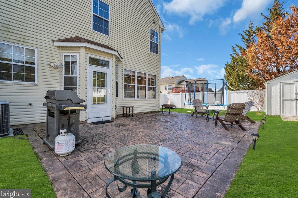 14 Bristol Way, East Windsor NJ  08520-2949 exterior
