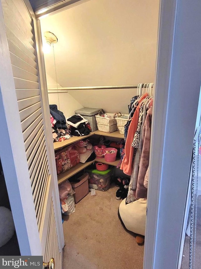 228 Bentley Ave, Trenton NJ  08619-3724 exterior