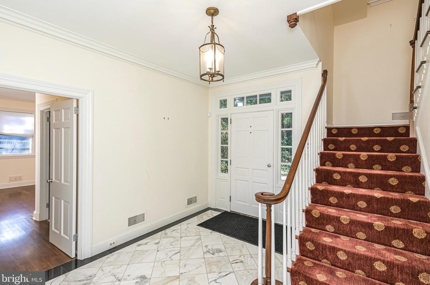 161 Elm Rd, Princeton, NJ 08540