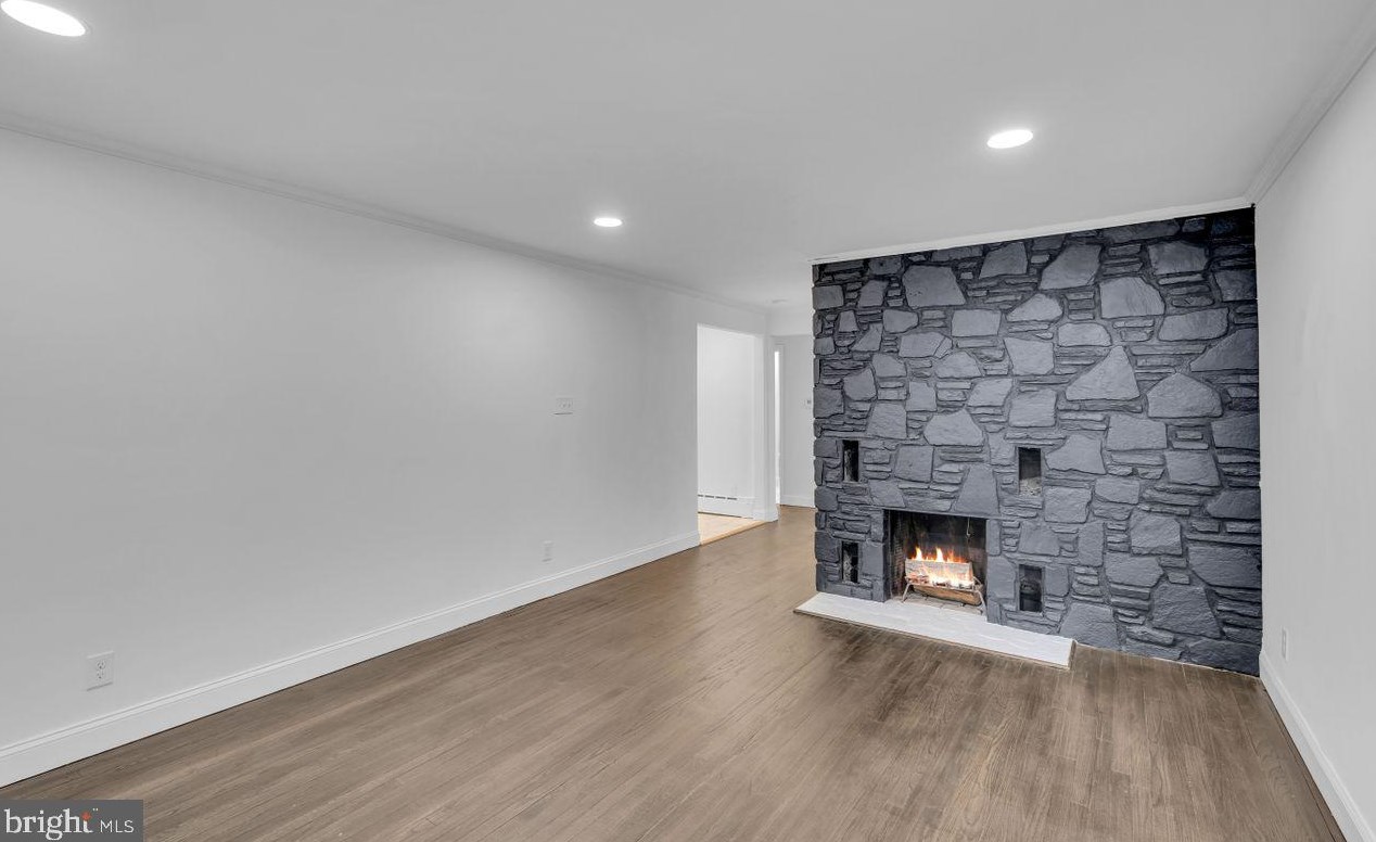 193 Woodland Ave, Trenton NJ  08638-2522 exterior