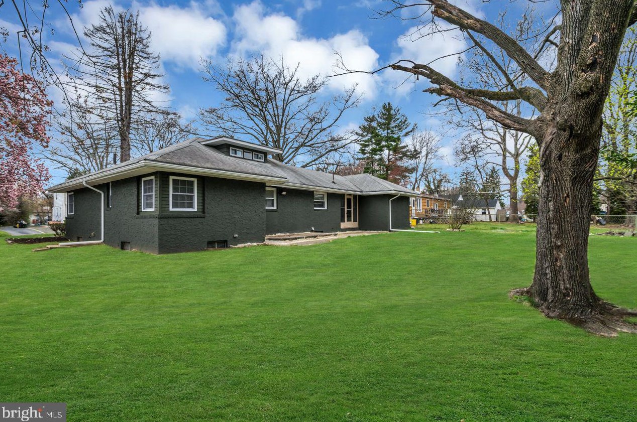 193 Woodland Ave, Trenton NJ  08638-2522 exterior