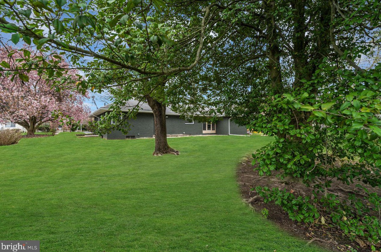 193 Woodland Ave, Trenton NJ  08638-2522 exterior