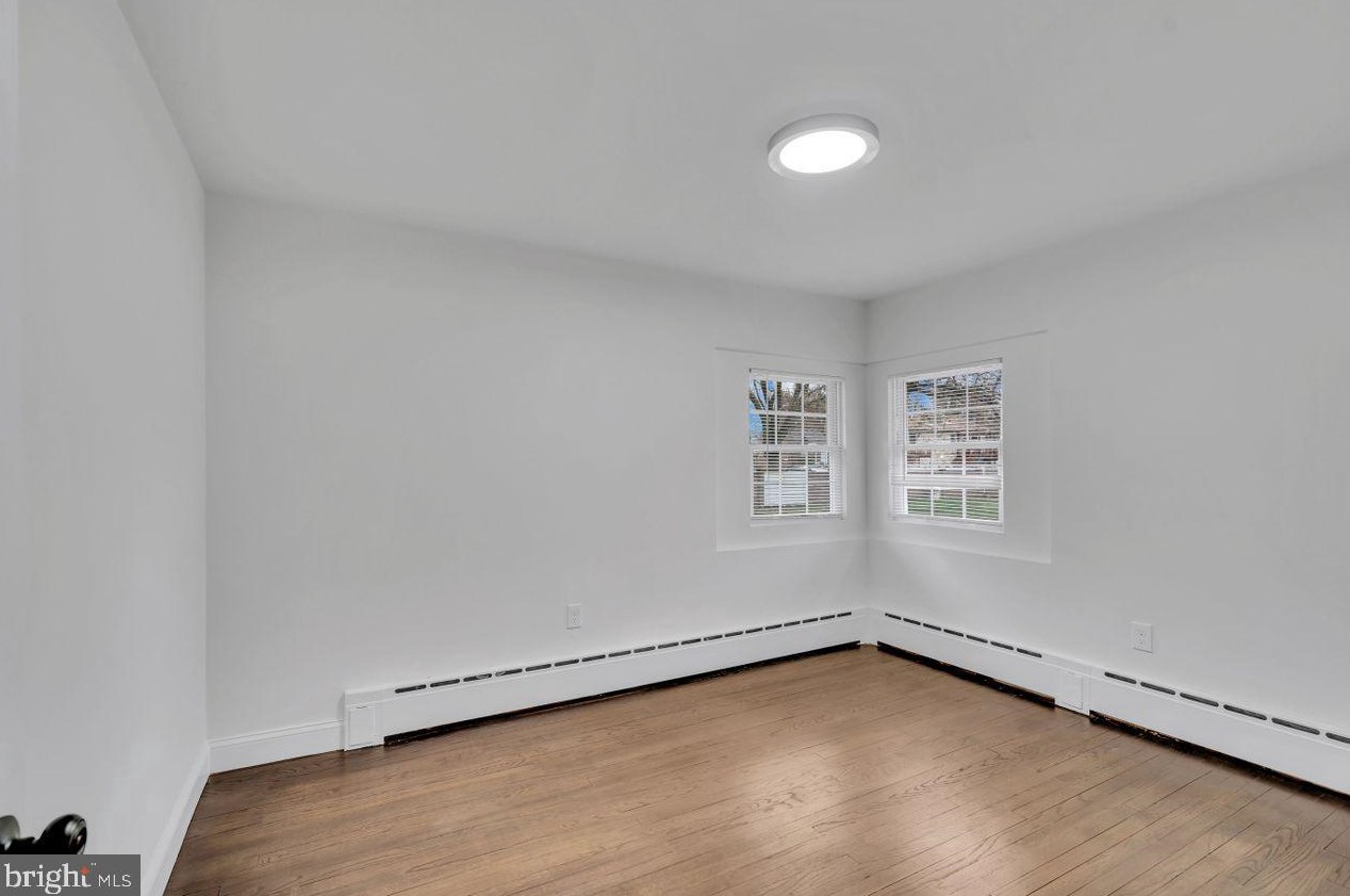 193 Woodland Ave, Trenton NJ  08638-2522 exterior