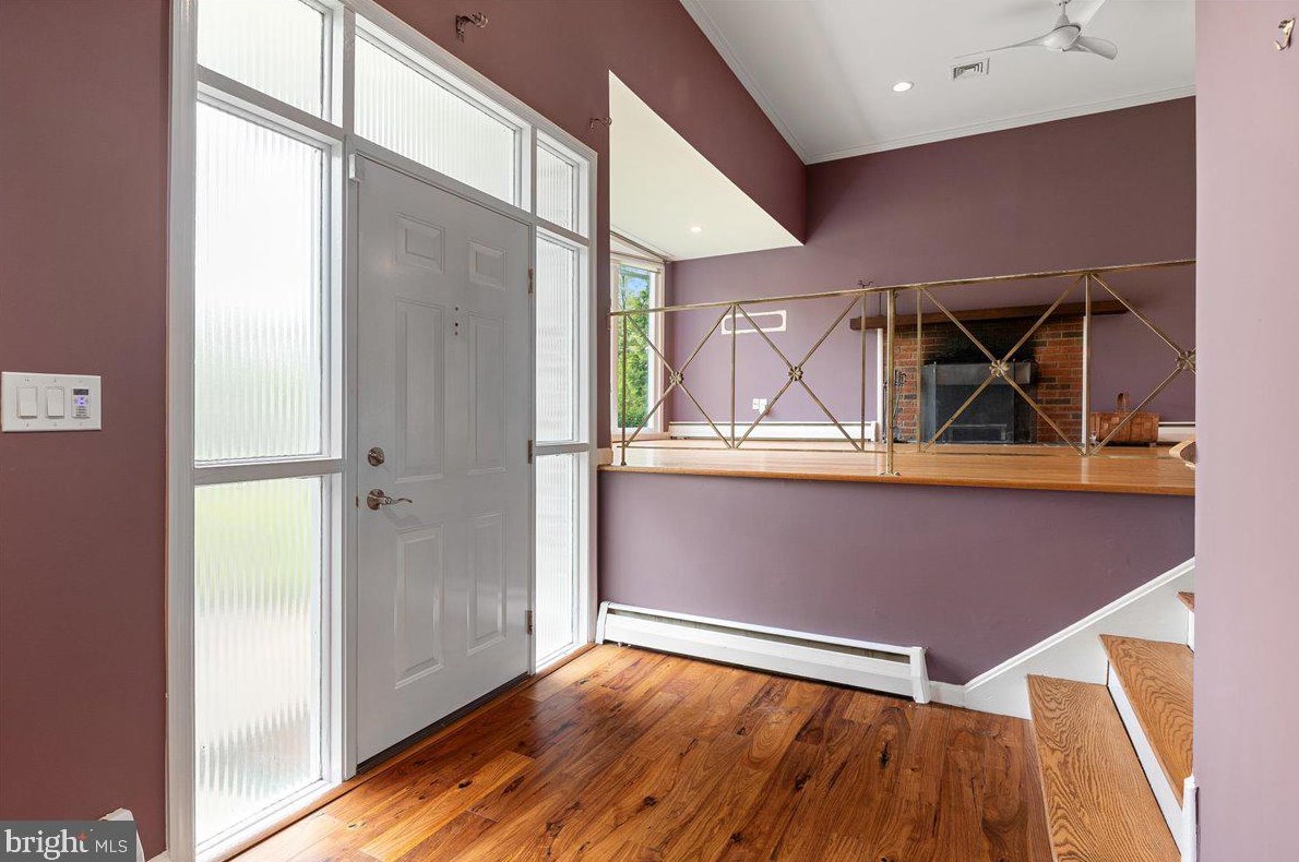 456 Riverside Dr, Princeton NJ  08540-5421 exterior