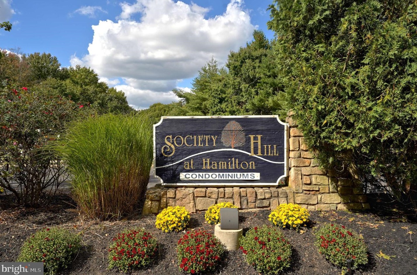 46 Lehavre Ct, Trenton NJ  08619-4723 exterior