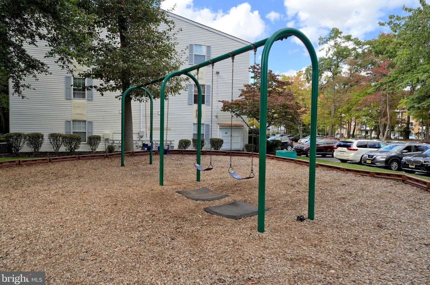 46 Lehavre Ct, Trenton NJ  08619-4723 exterior