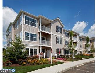 314 Timberlake Dr, Trenton NJ  08618-1459 exterior