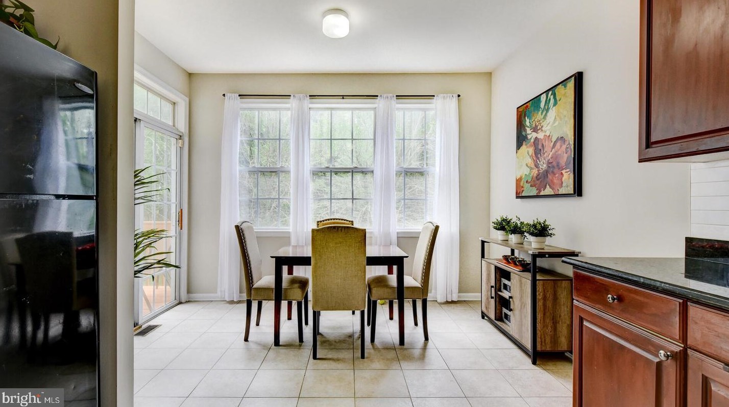 45 Tennyson Rd, East Windsor NJ  08520-4691 exterior