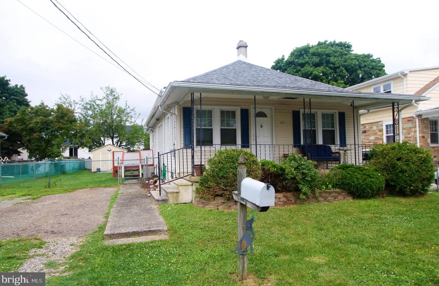 187 Chinnick Ave, Trenton NJ  08619-3403 exterior