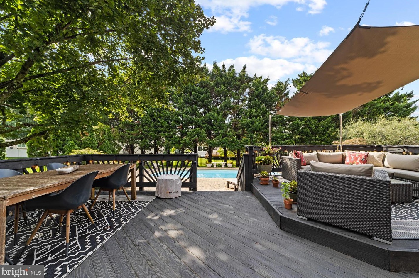 414 Bergen St, Trenton NJ 08610-5815 exterior