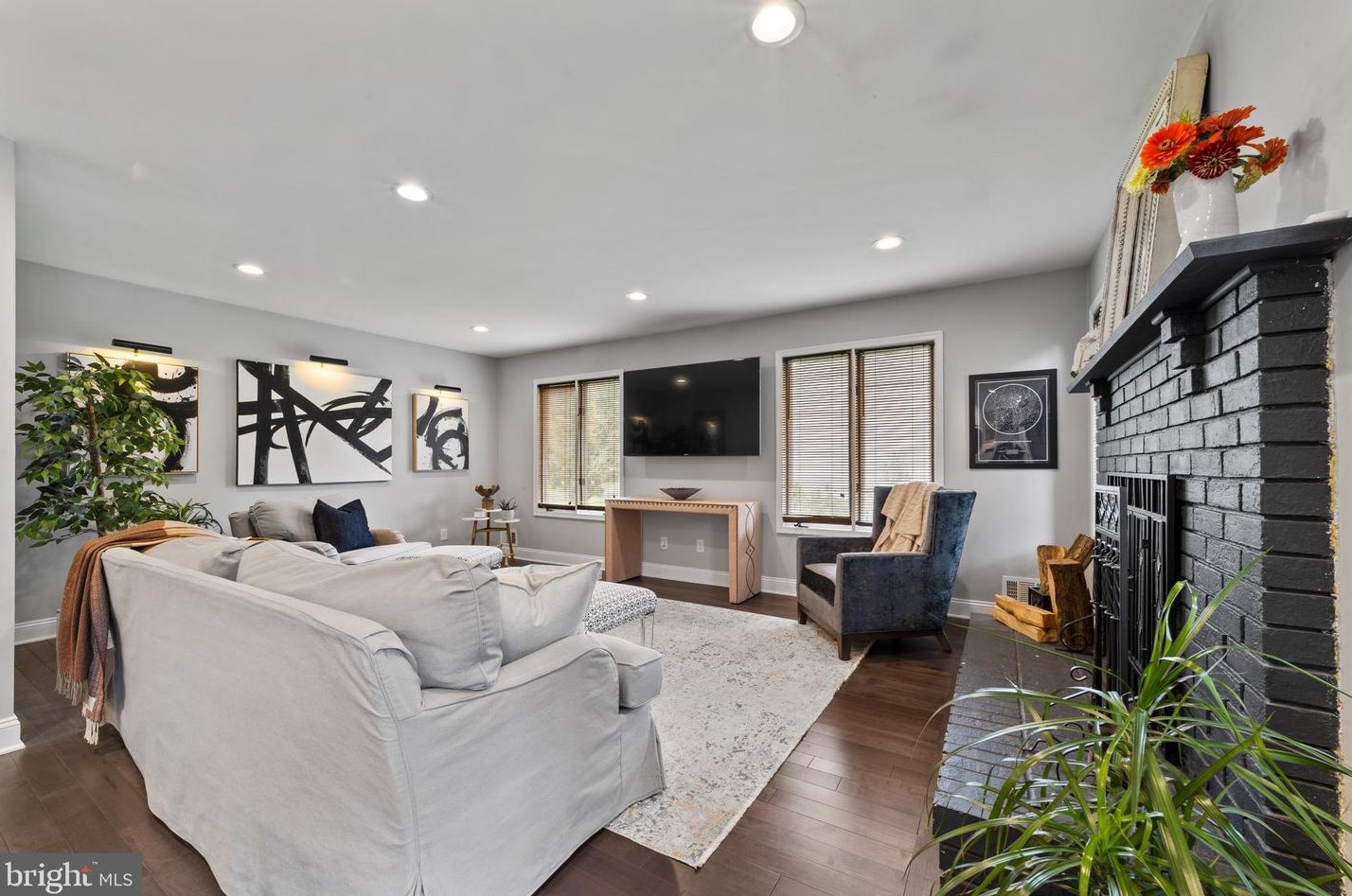 414 Bergen St, Trenton NJ 08610-5815 exterior