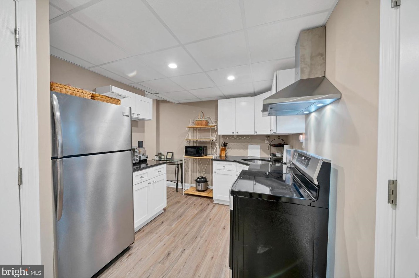 25 Pierce Rd, East Windsor NJ 08520-2400 exterior