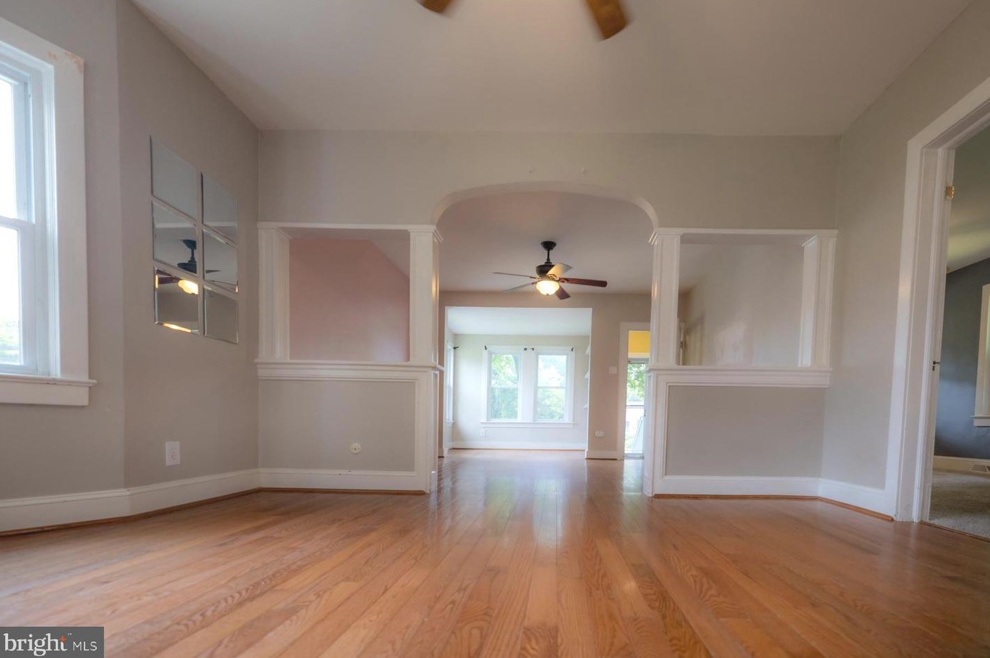 220 Hauser Ave, Trenton NJ 08620-1702 exterior