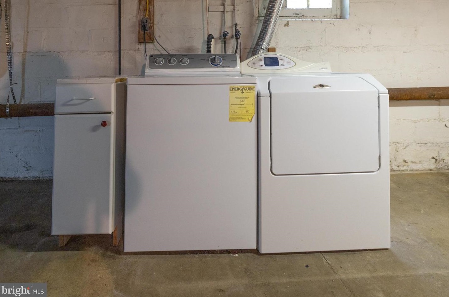 220 Hauser Ave, Trenton NJ 08620-1702 exterior