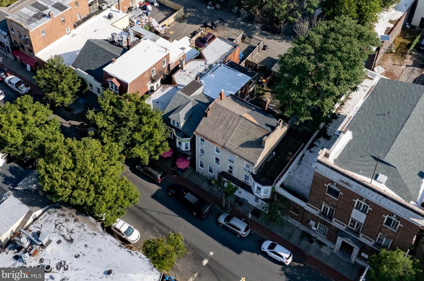 864 Broad St, Trenton NJ 08610-6008 exterior