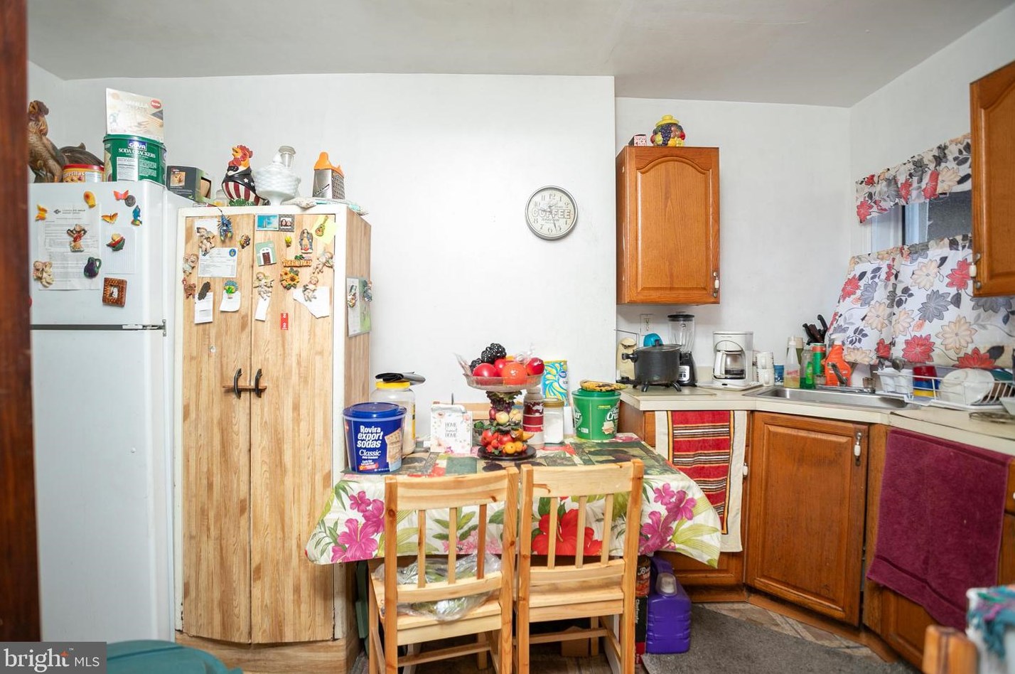 864 Broad St, Trenton NJ 08610-6008 exterior