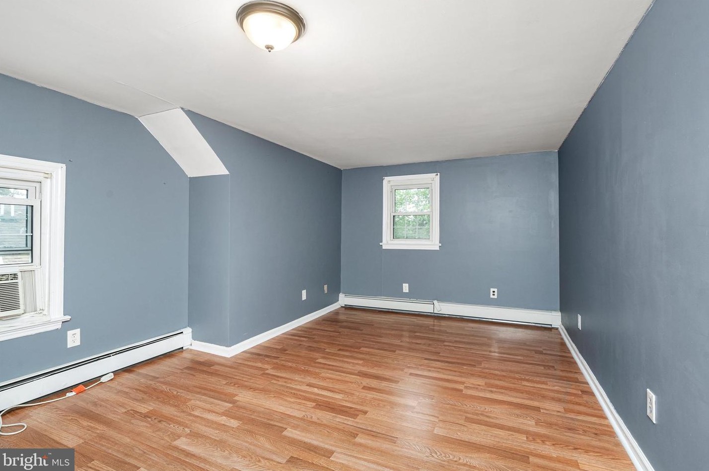 306 Monmouth St, East Windsor NJ 08520-5002 exterior