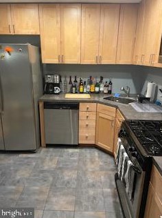 22 Rickard Ct, Trenton NJ 08648-2670 exterior