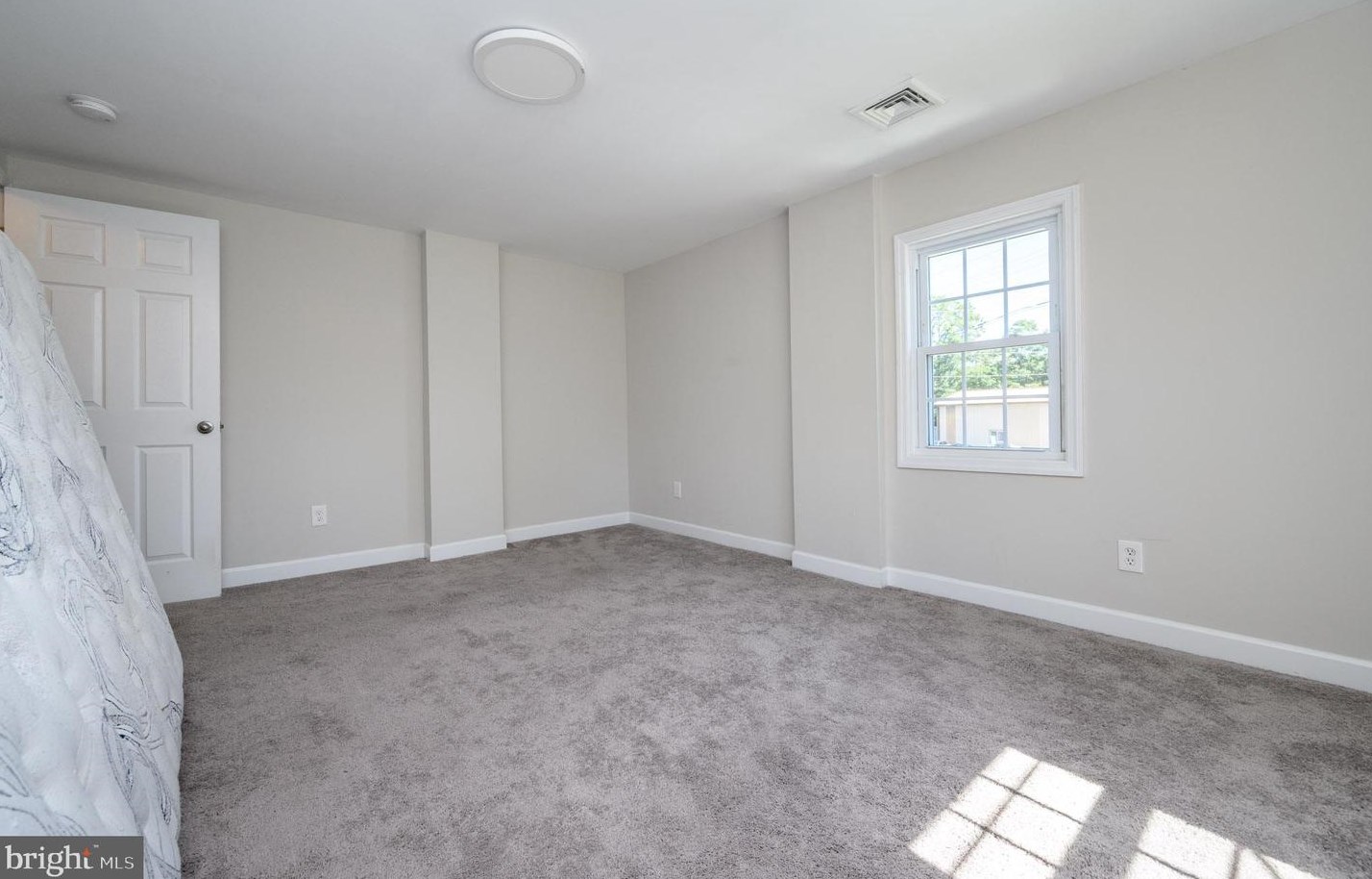 133 Monmouth St, East Windsor NJ 08520-3117 exterior