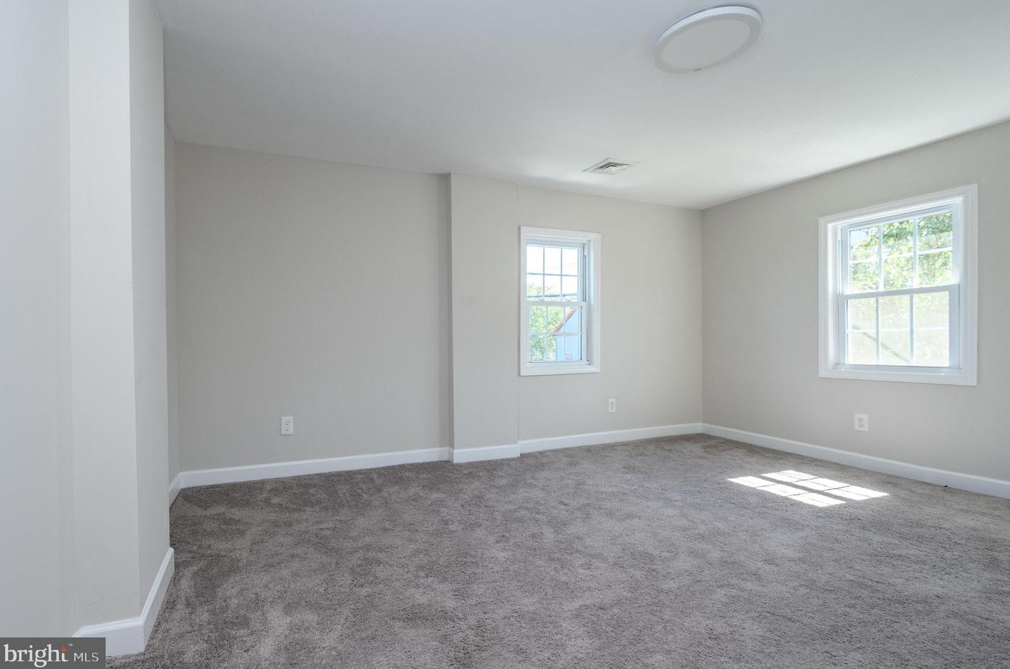 133 Monmouth St, East Windsor NJ 08520-3117 exterior