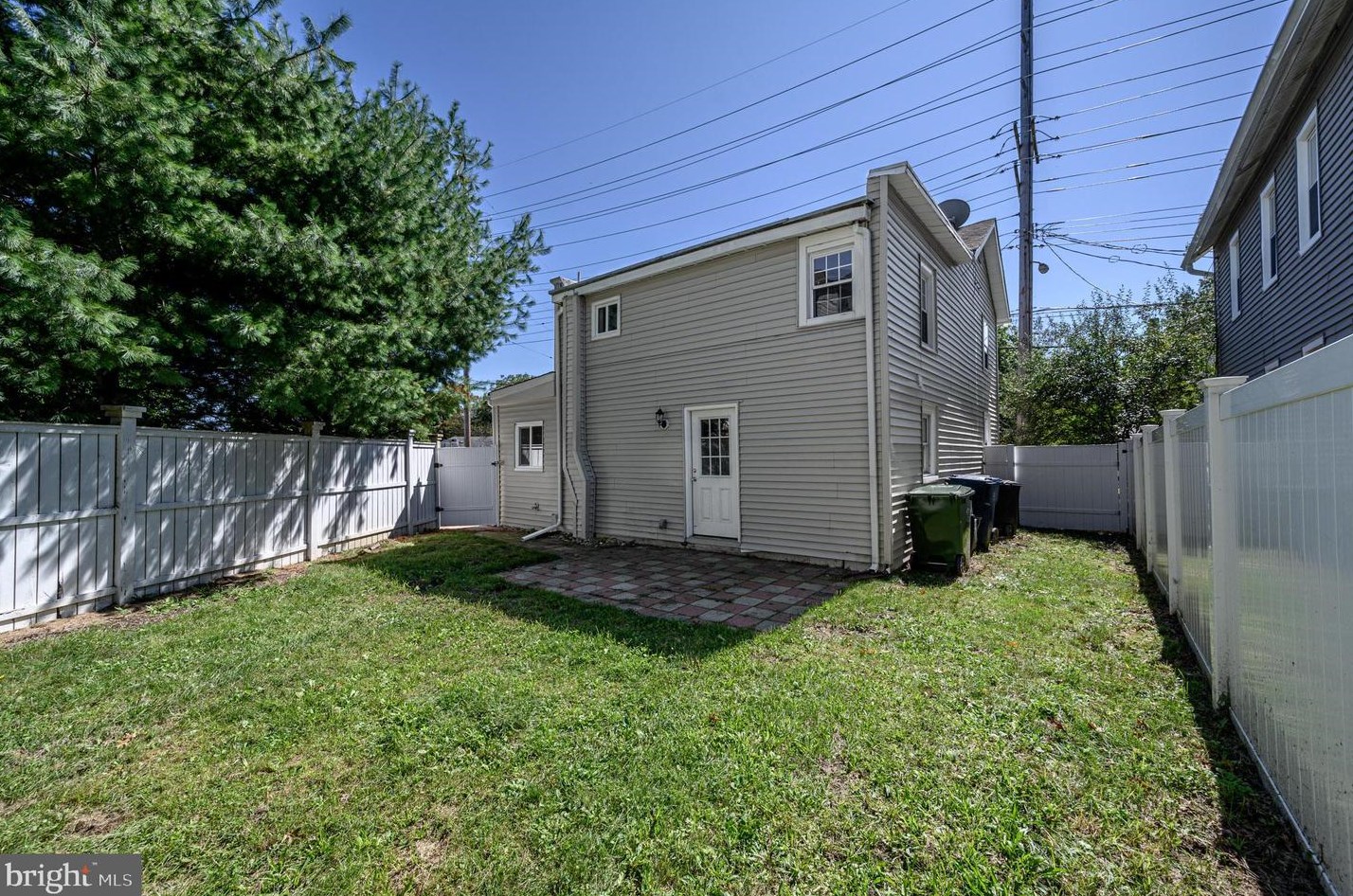 133 Monmouth St, East Windsor NJ 08520-3117 exterior