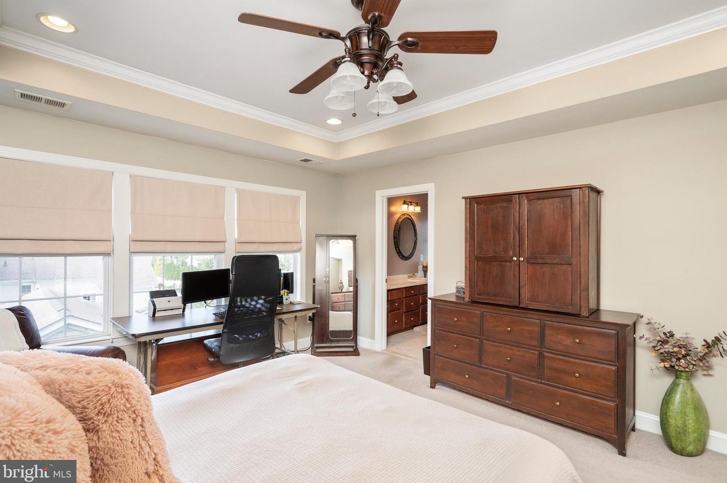 152 Burnet Cres, Trenton NJ  08691-4150 exterior