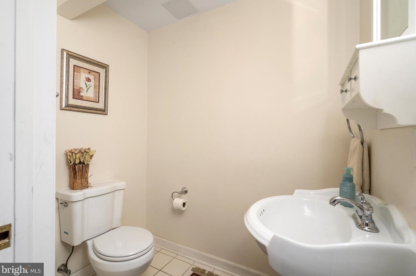 152 Burnet Cres, Trenton NJ  08691-4150 exterior