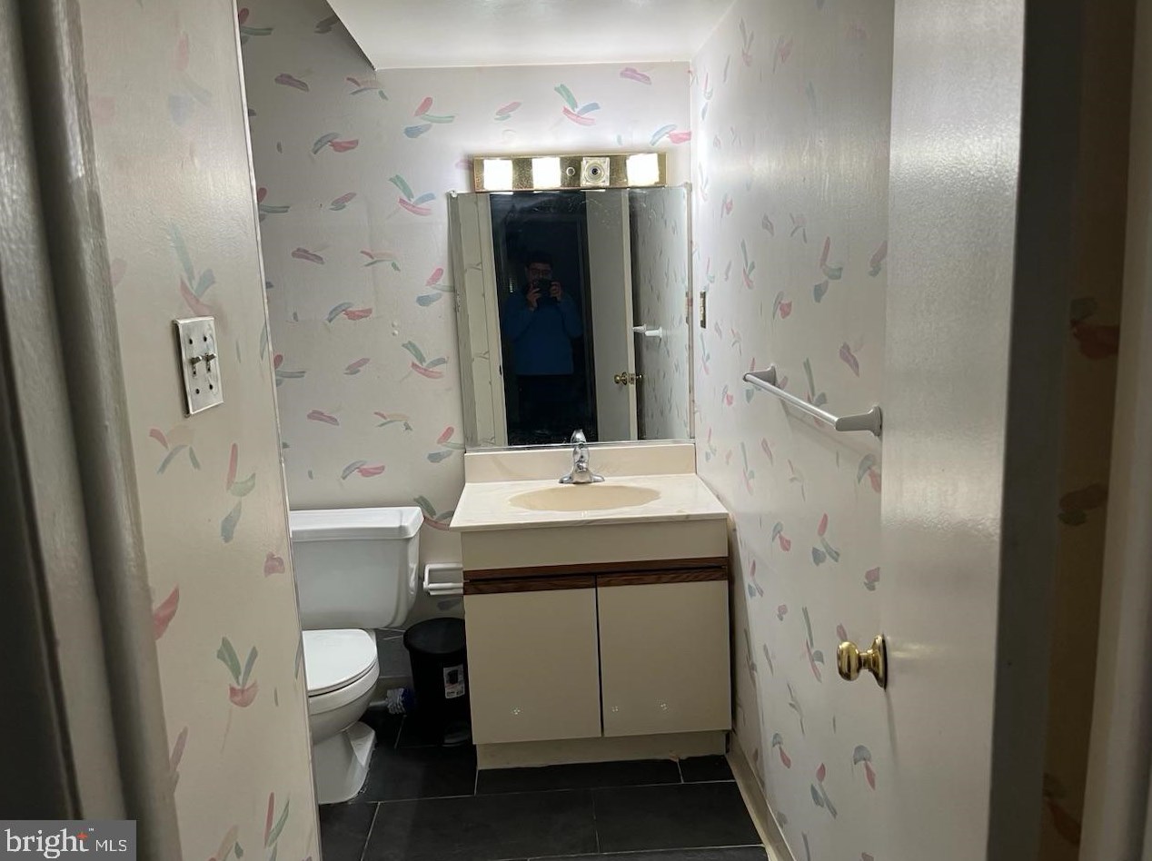 G-22 Avon Dr, East Windsor NJ 08520-5608 exterior