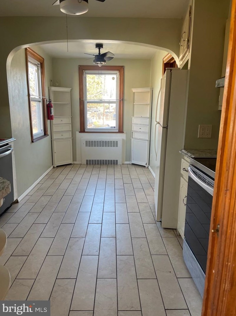 838 Park Ave, Trenton NJ  08610-4631 exterior