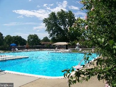 366 Iverson Pl, East Windsor NJ  08520-5314 exterior