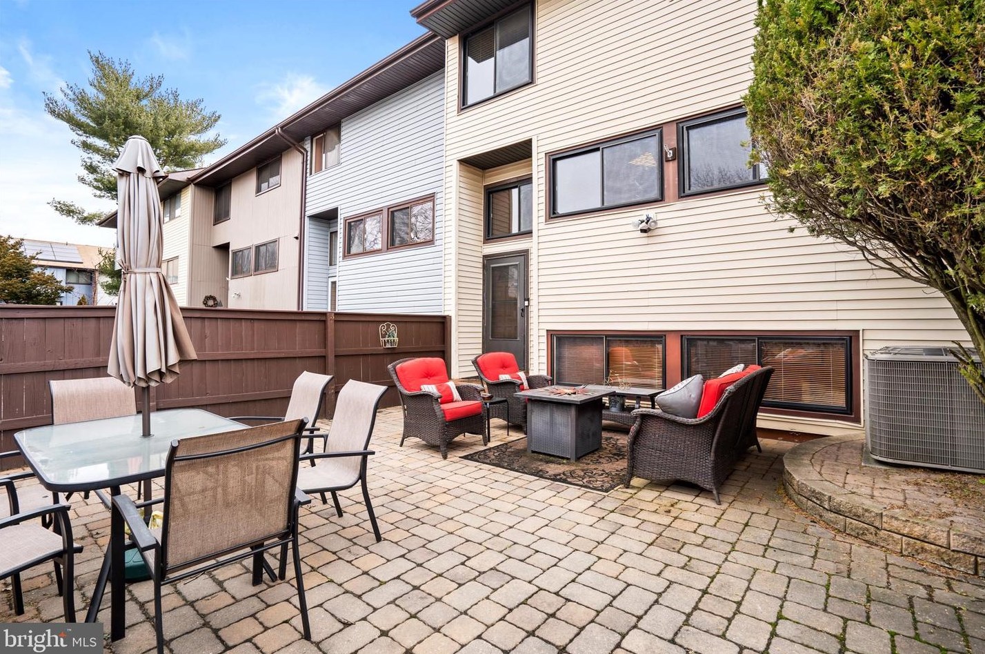 366 Iverson Pl, East Windsor NJ  08520-5314 exterior