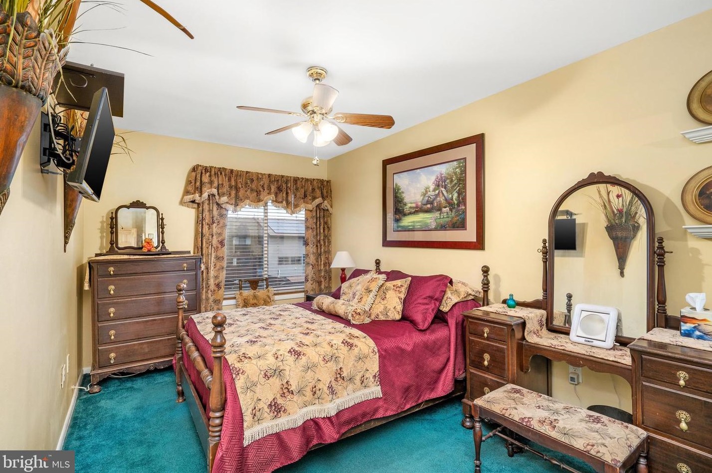 366 Iverson Pl, East Windsor NJ  08520-5314 exterior