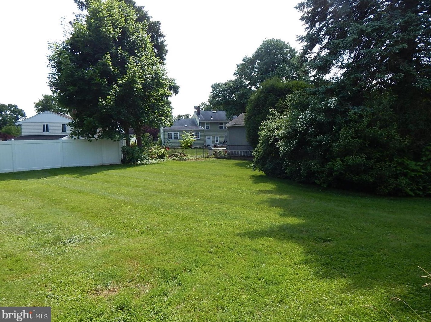 73 Winding Way, Trenton NJ 08620-2626 exterior