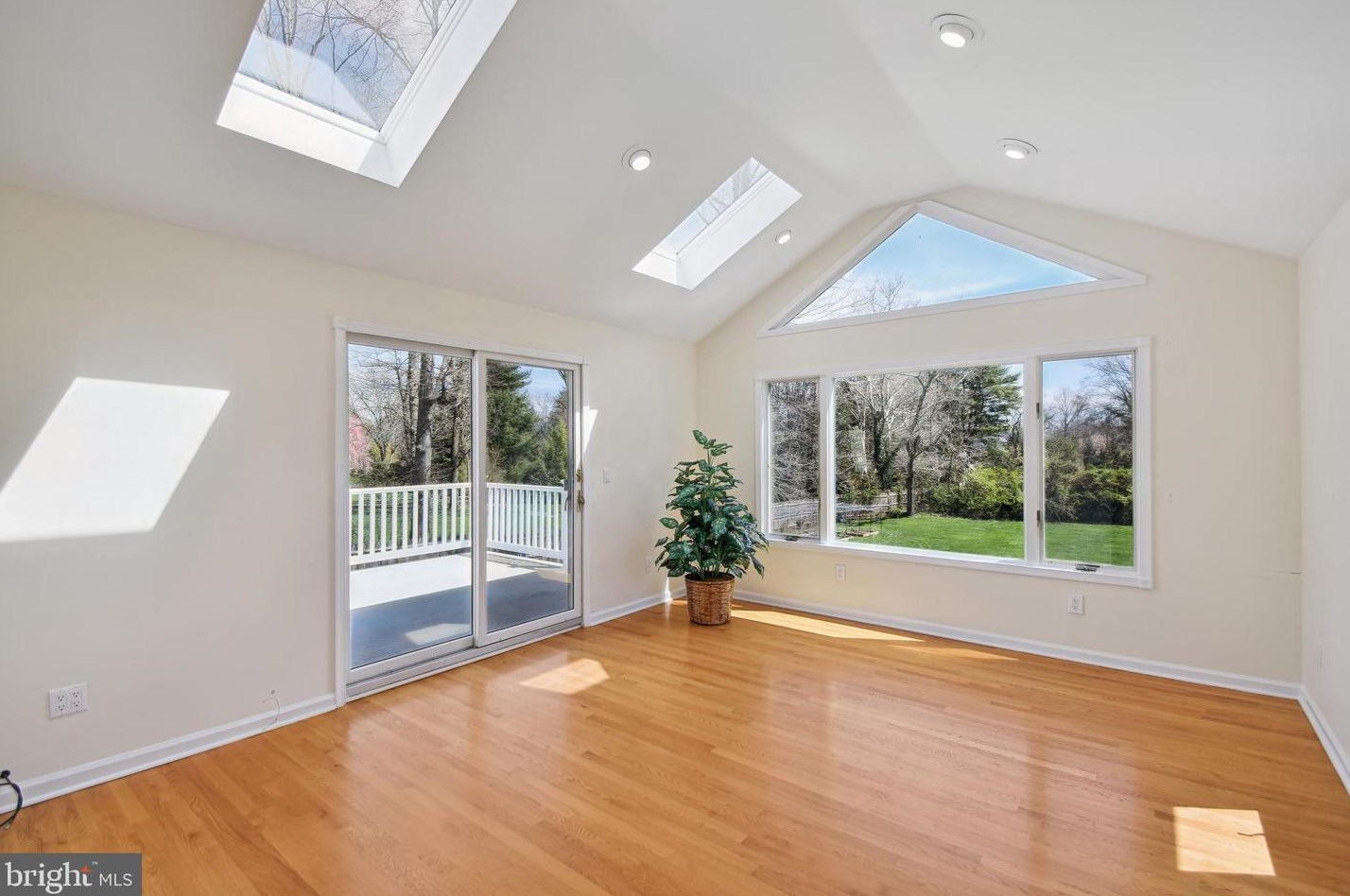 222 Shadybrook Ln, Princeton NJ  08540-4138 exterior