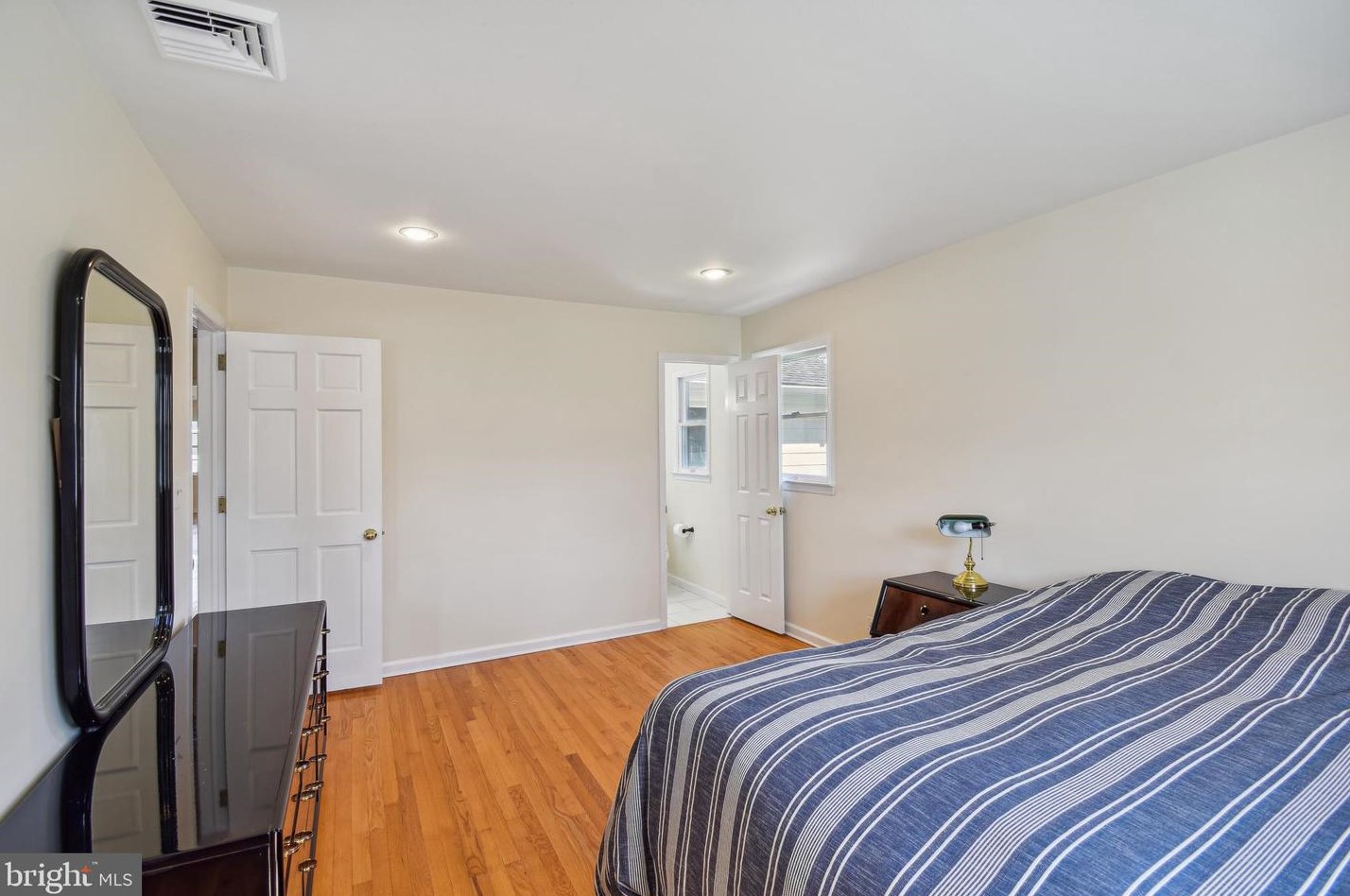 222 Shadybrook Ln, Princeton NJ  08540-4138 exterior