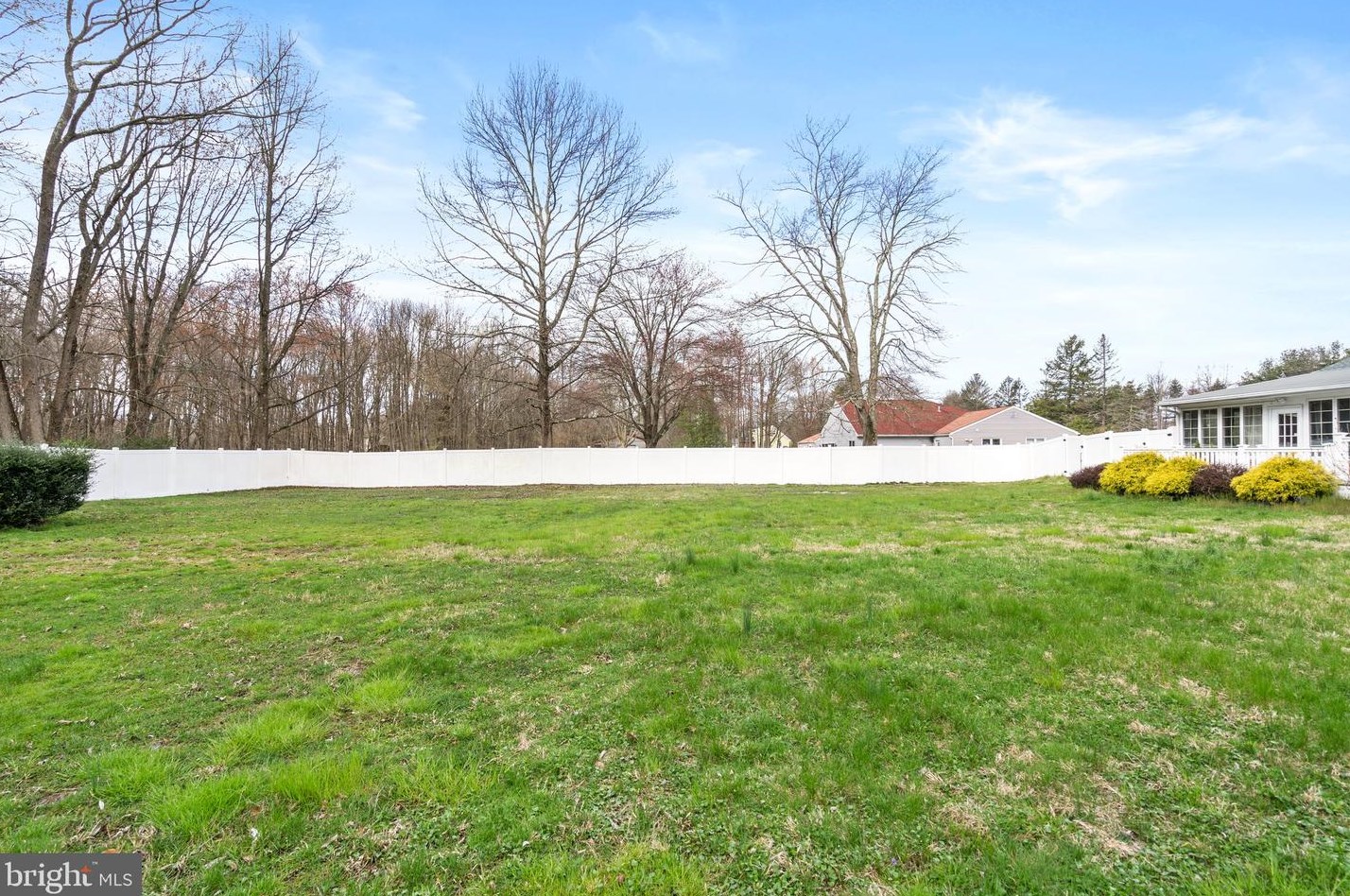 115 Edgebrook Rd, Trenton NJ 08691-3729 exterior