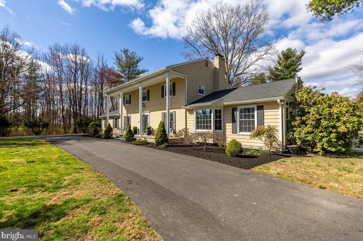 89 Carter Rd, Princeton NJ  08540-2107 exterior