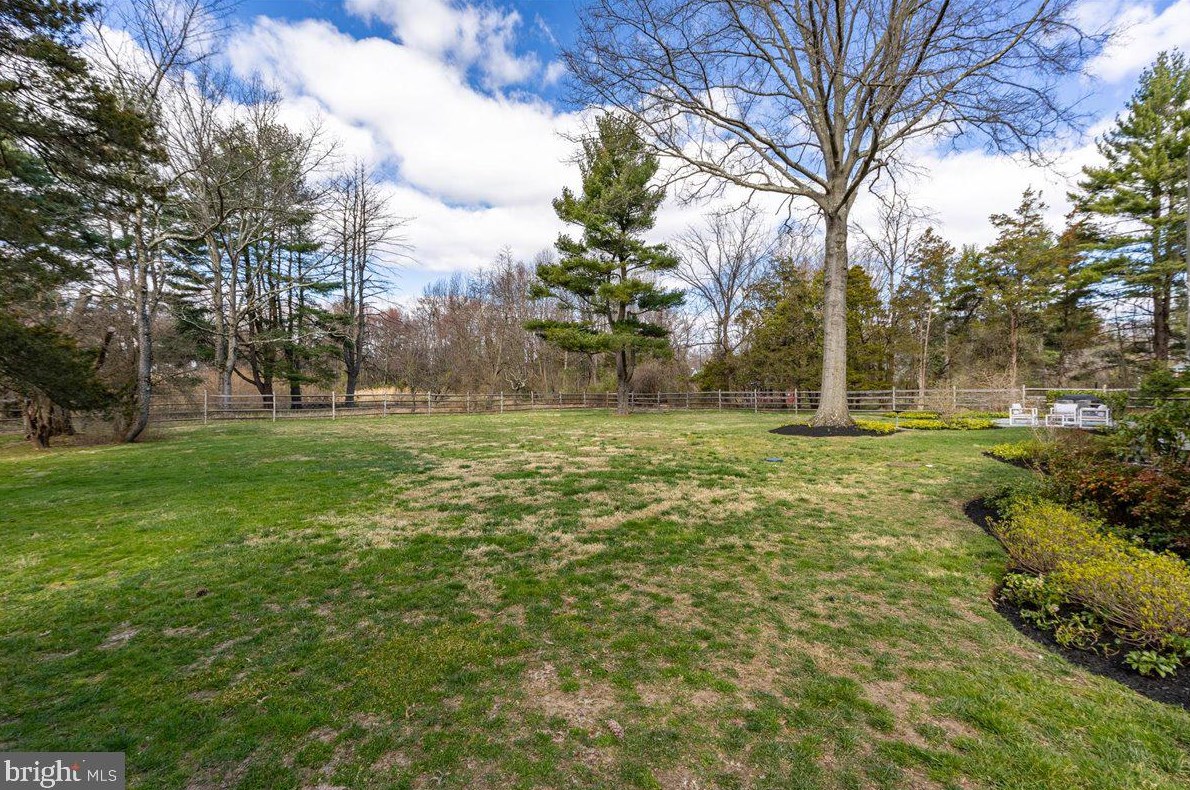 89 Carter Rd, Princeton NJ  08540-2107 exterior