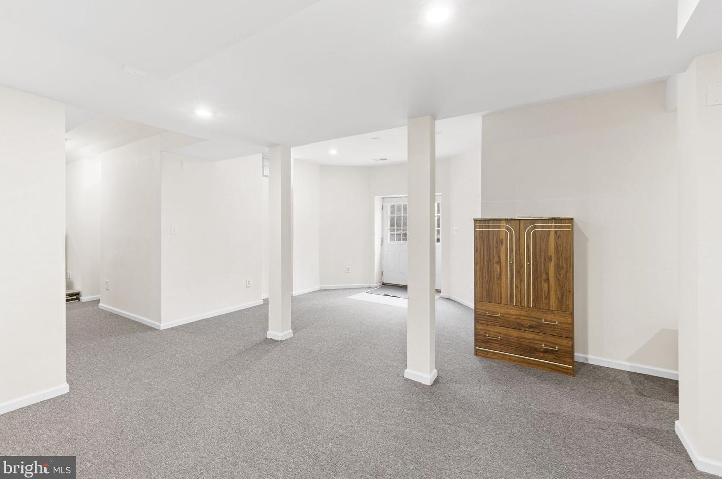 14 Benedek Rd, Princeton NJ  08540-2229 exterior