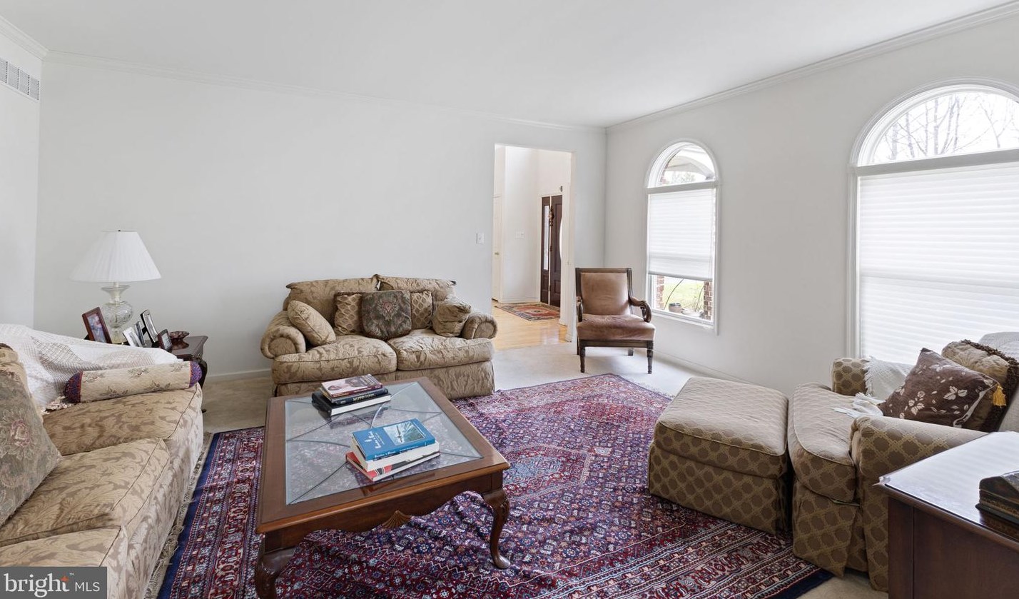 14 Benedek Rd, Princeton NJ  08540-2229 exterior