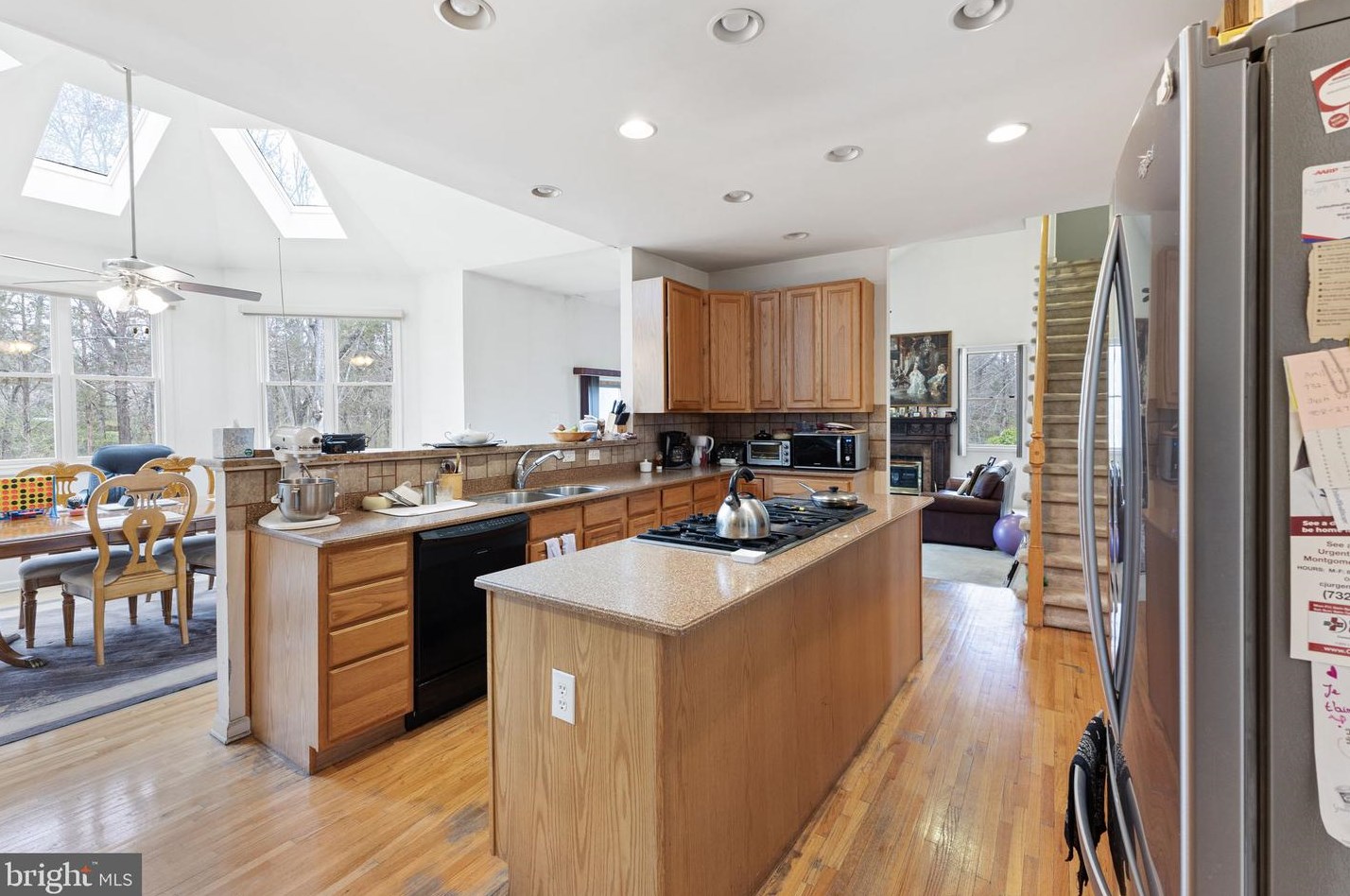 14 Benedek Rd, Princeton NJ  08540-2229 exterior