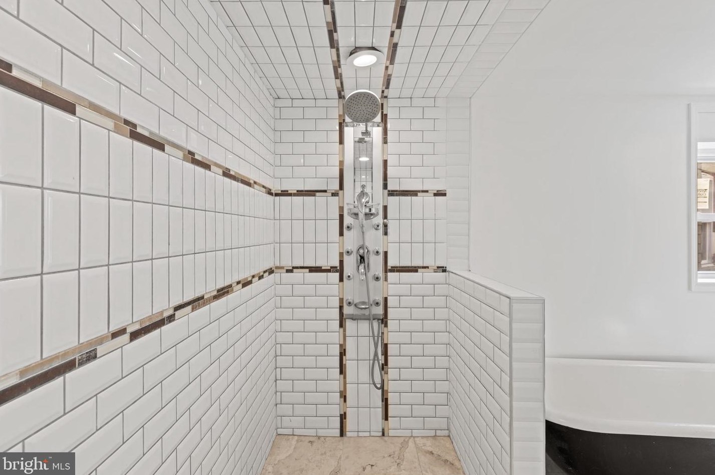 825 Stuyvesant Ave, Trenton NJ  08618-4105 exterior