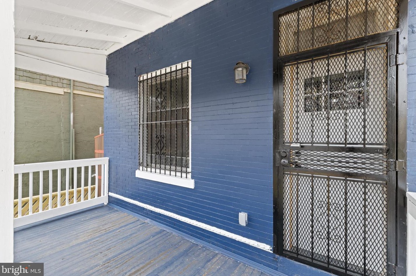 825 Stuyvesant Ave, Trenton NJ  08618-4105 exterior