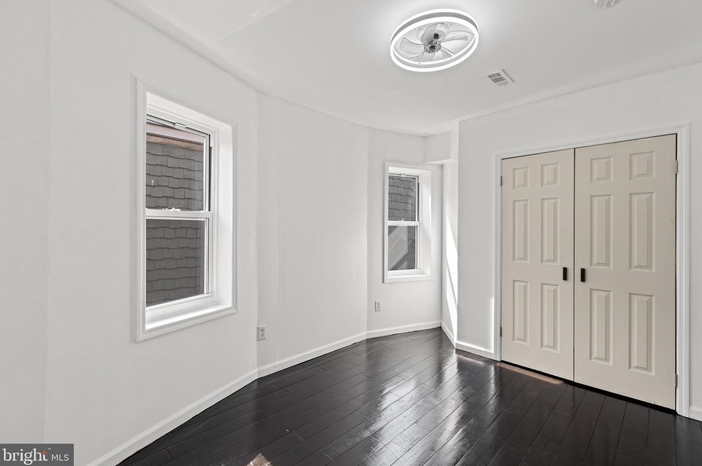 825 Stuyvesant Ave, Trenton NJ  08618-4105 exterior